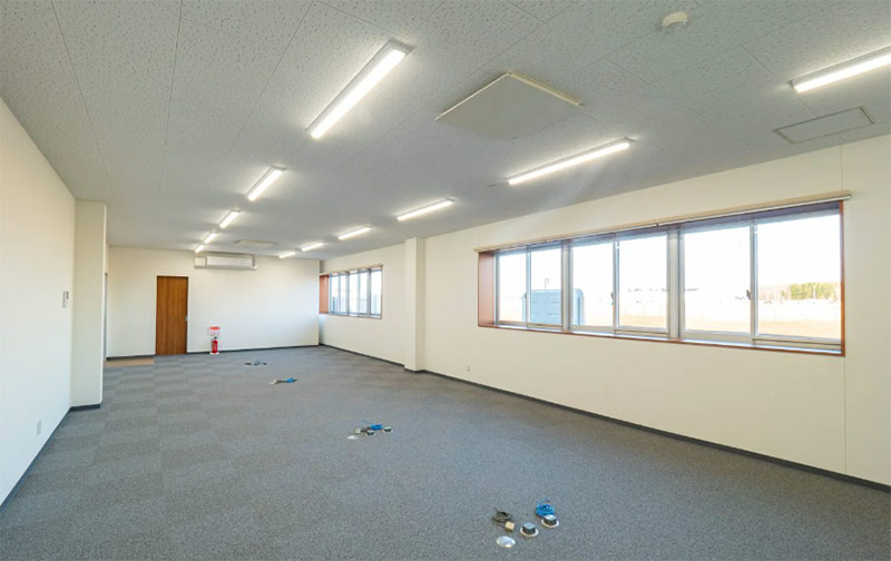 事務所はすっきりとシンプルなデザイン